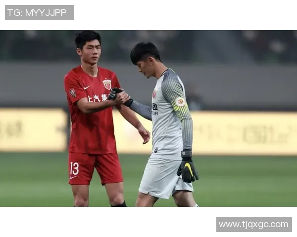 成都篮球队快攻革新之路:战术变革与团队协作的完美结合 成都篮球队快攻革新之路:战术变革与团队协作的完美结合